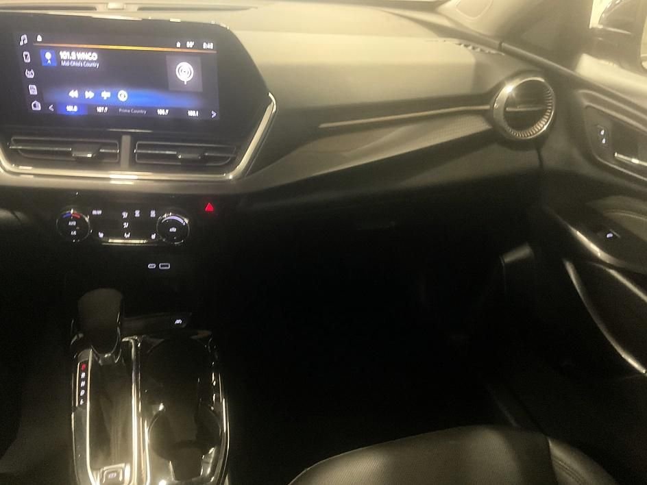 Used 2025 White Chevrolet ACTIV image 5