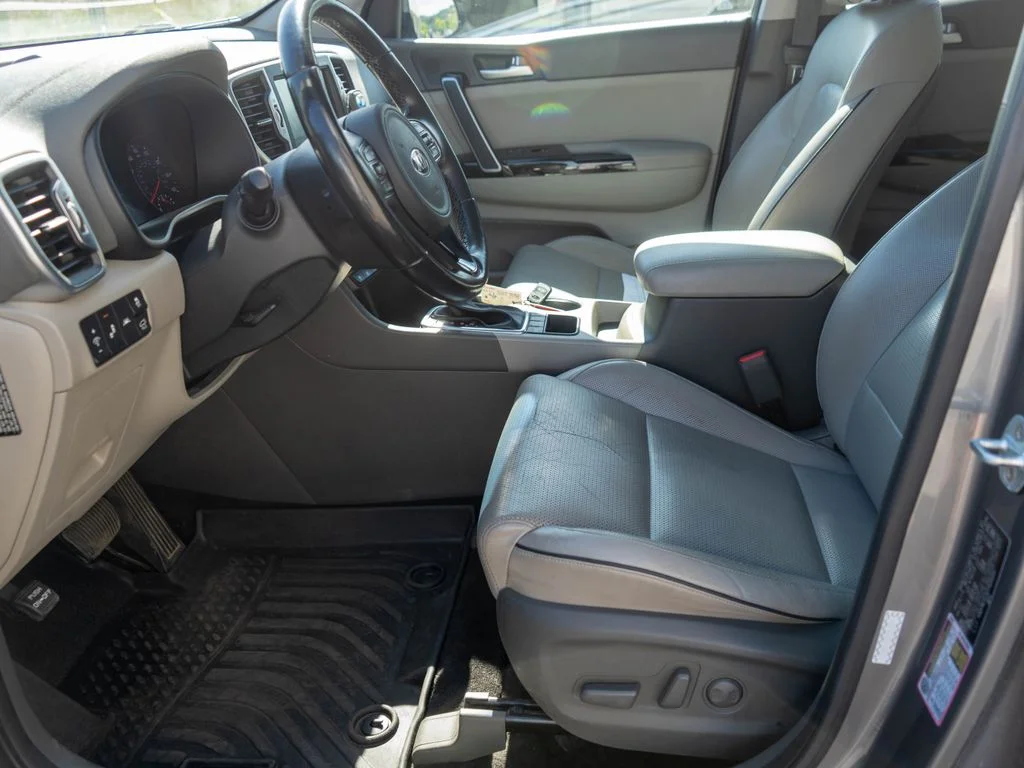 Used 2018 Silver Kia EX image 12
