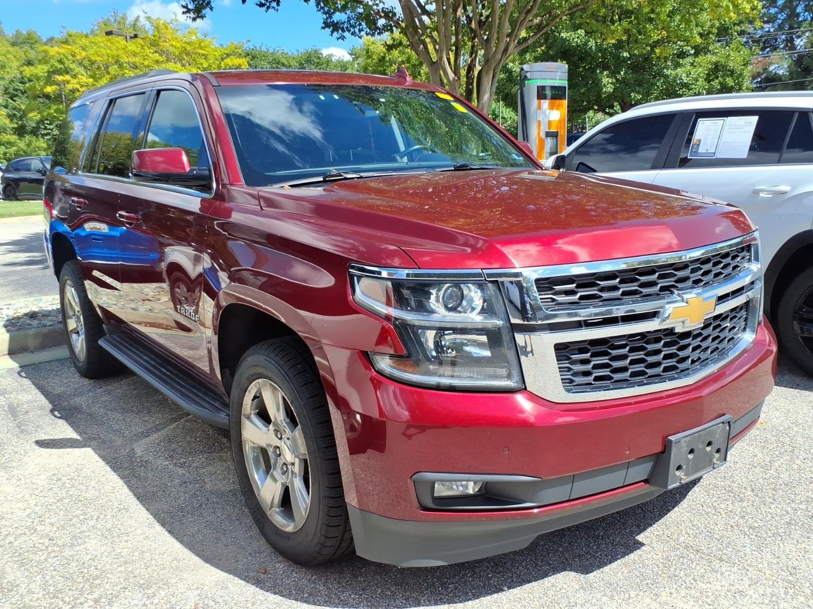 Used 2019 Siren Red Tintcoat Chevrolet LT image 2