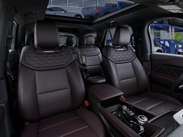 New 2027 Star White Metallic Tri-Coat Ford Platinum™ image 35