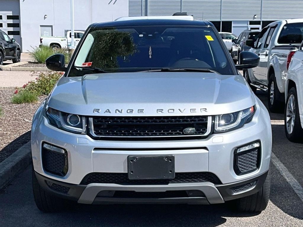 Used 2018 Silver Land Rover  image 2