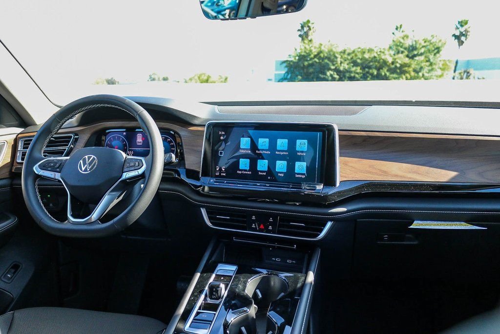 2026 Volkswagen Atlas SE w/Tech - Photo 13