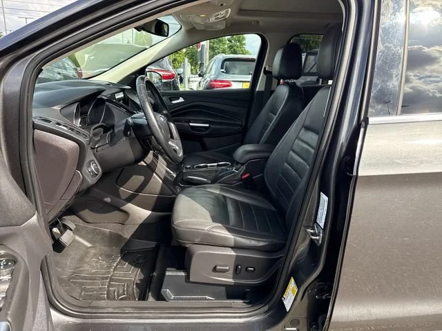 Used 2016 Magnetic Ford Titanium image 14