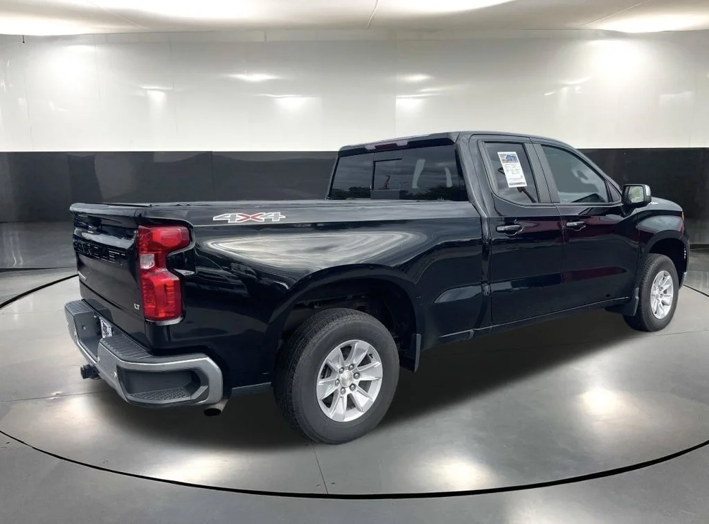 Used 2024 Black Chevrolet LT image 4