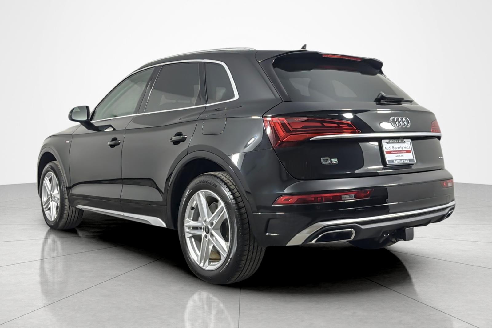 Used 2025 Mythos Black Metallic Audi S line Premium Plus 55 TFSI e quattro image 3