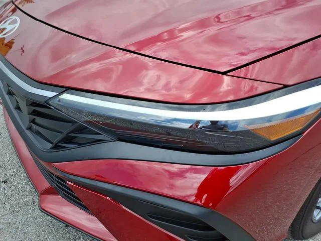 Used 2024 Red Hyundai SEL image 14
