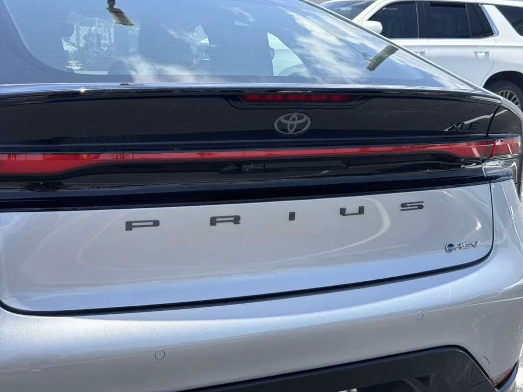 Used 2026 Silver Toyota XLE image 39