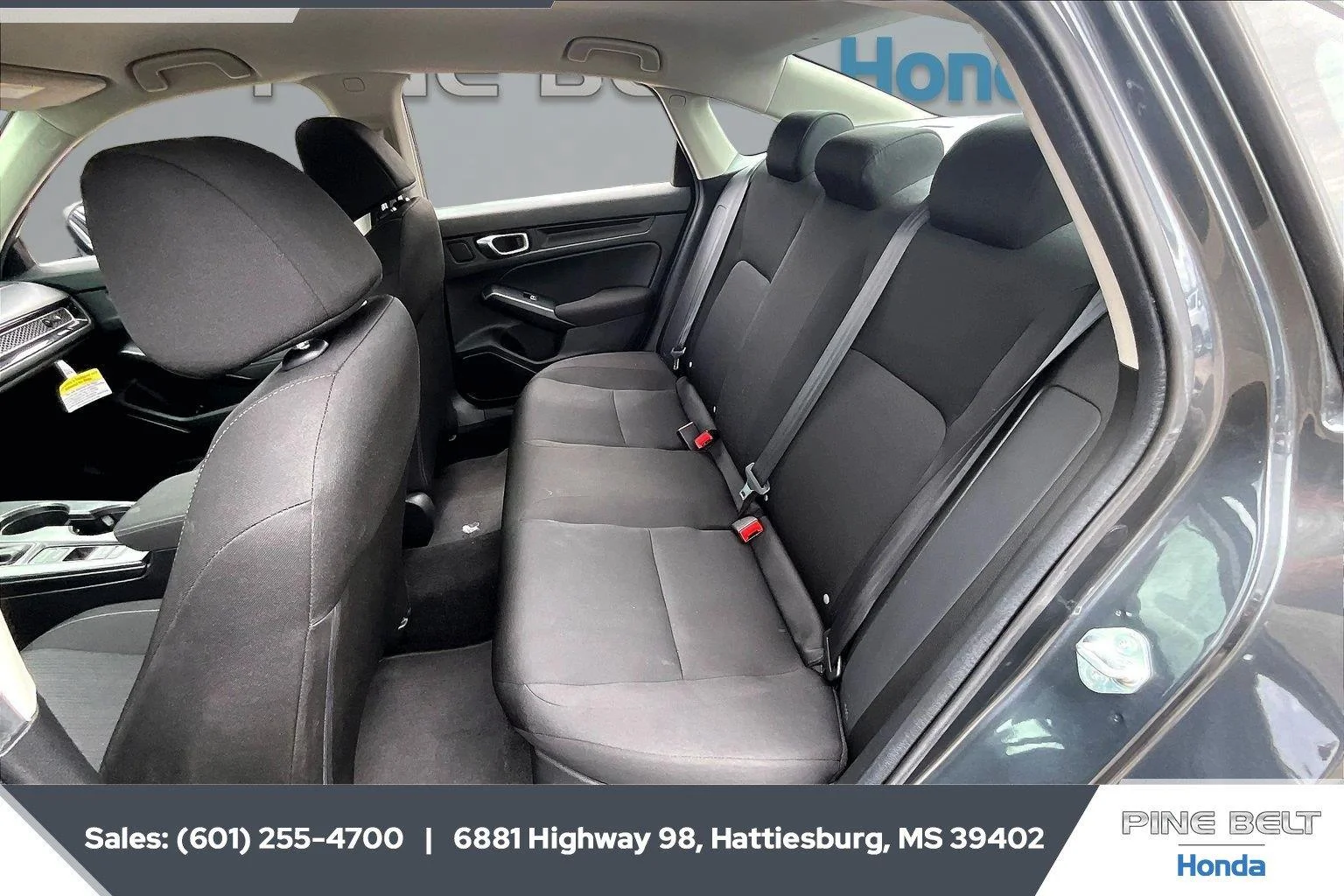 Used 2025 Meteorite Gray Metallic Honda LX image 19