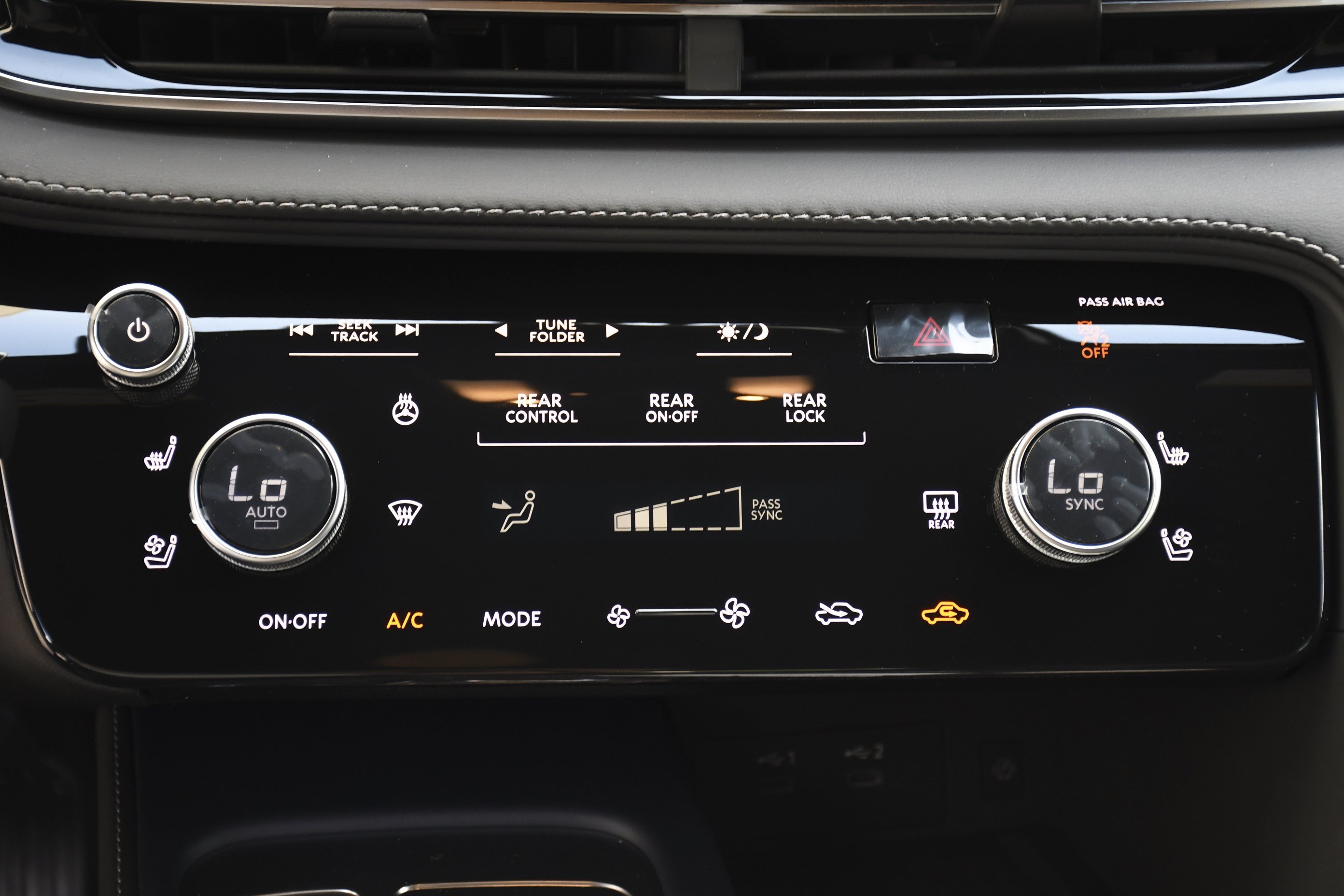 New 2026 GRAPHITE SHADOW INFINITI Sport AWD image 18