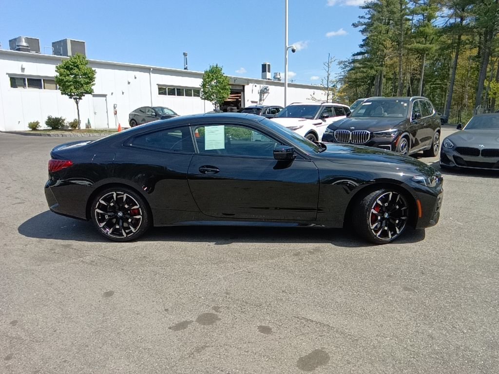 Used 2026 Black Sapphire Metallic BMW M440i xDrive image 10