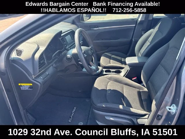 Used 2019 Gray Hyundai SE image 13