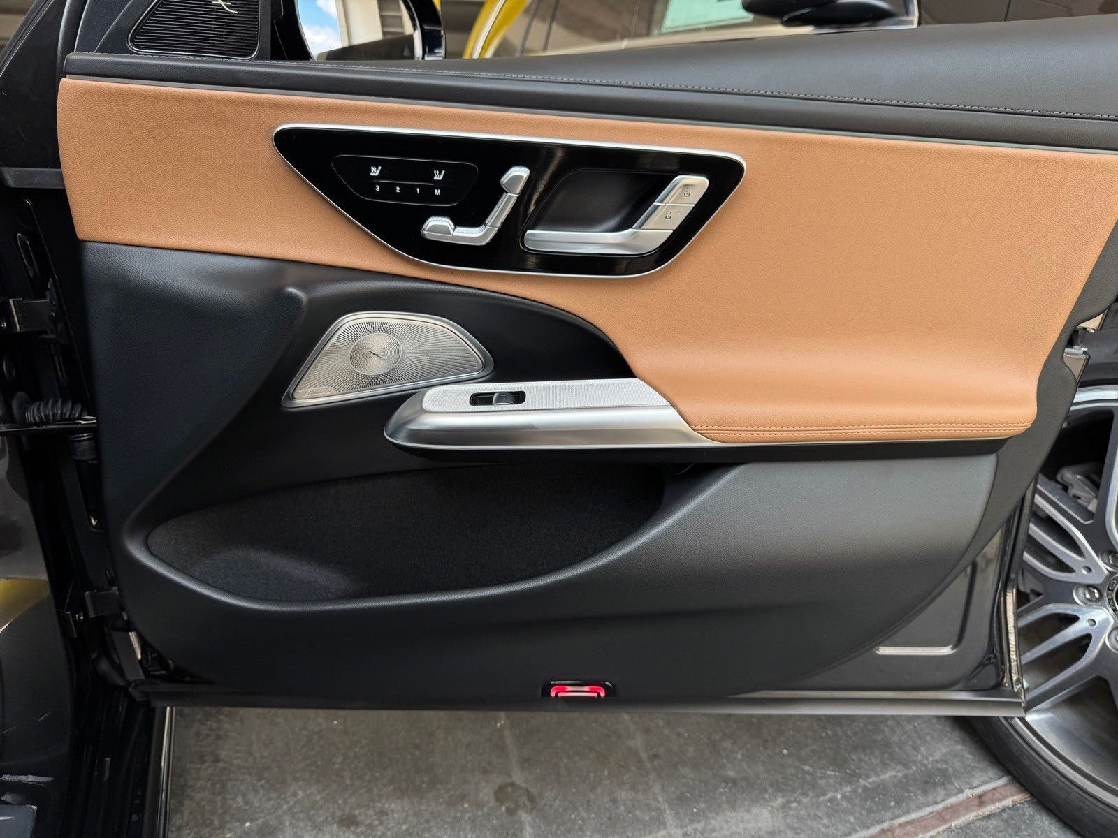 New 2026 Graphite Grey Metallic Mercedes-Benz E 350 image 19