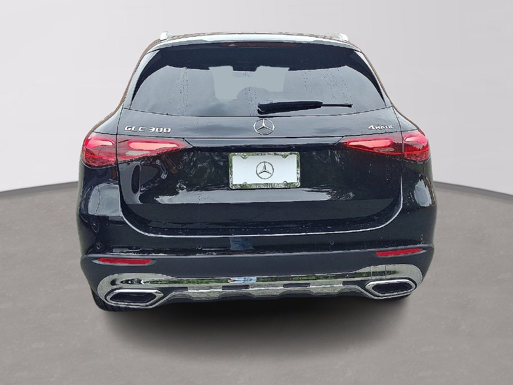 New 2027 Black Mercedes-Benz GLC 300 image 4