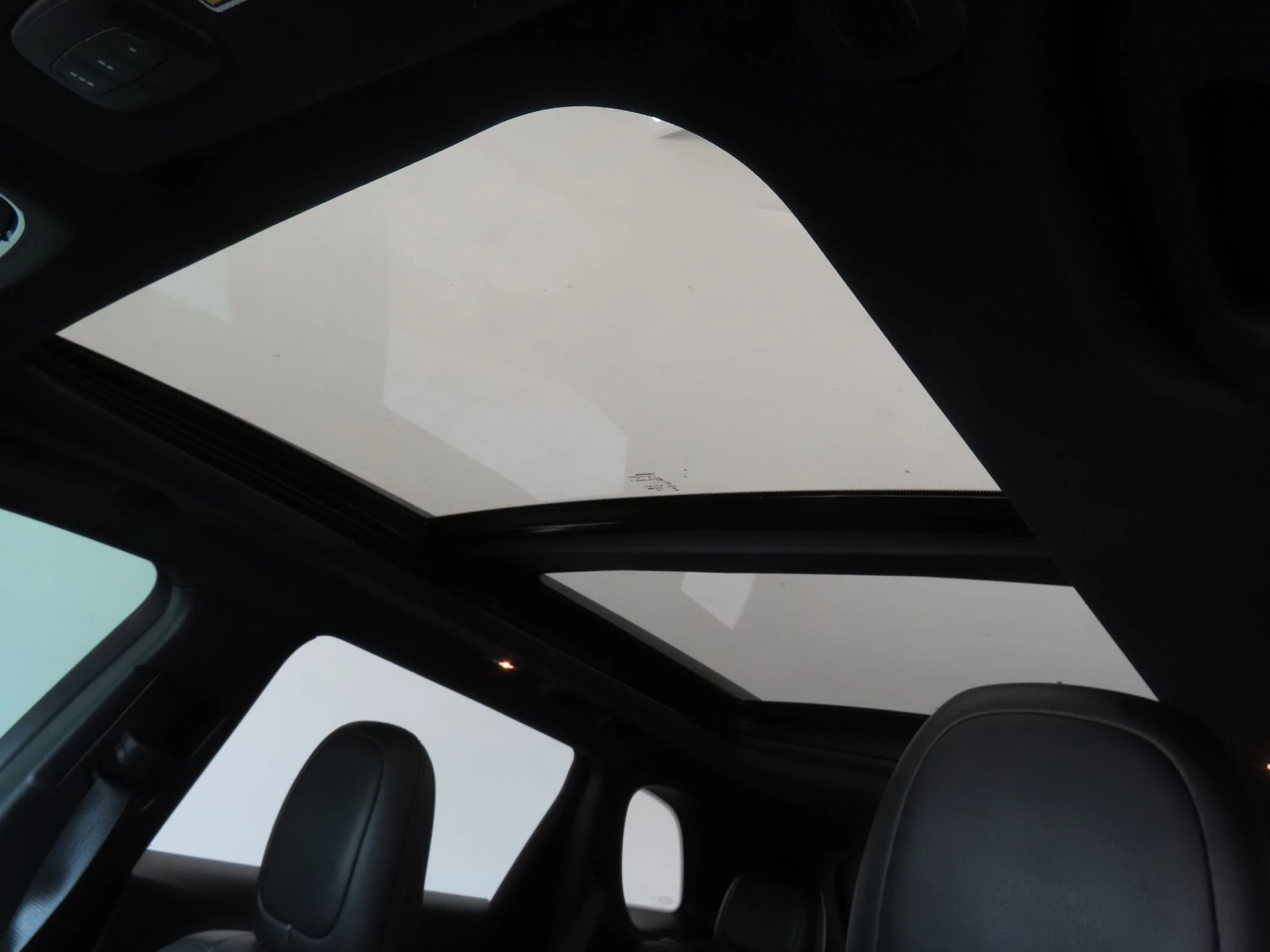 Used 2021 Red Jeep Latitude Lux image 20