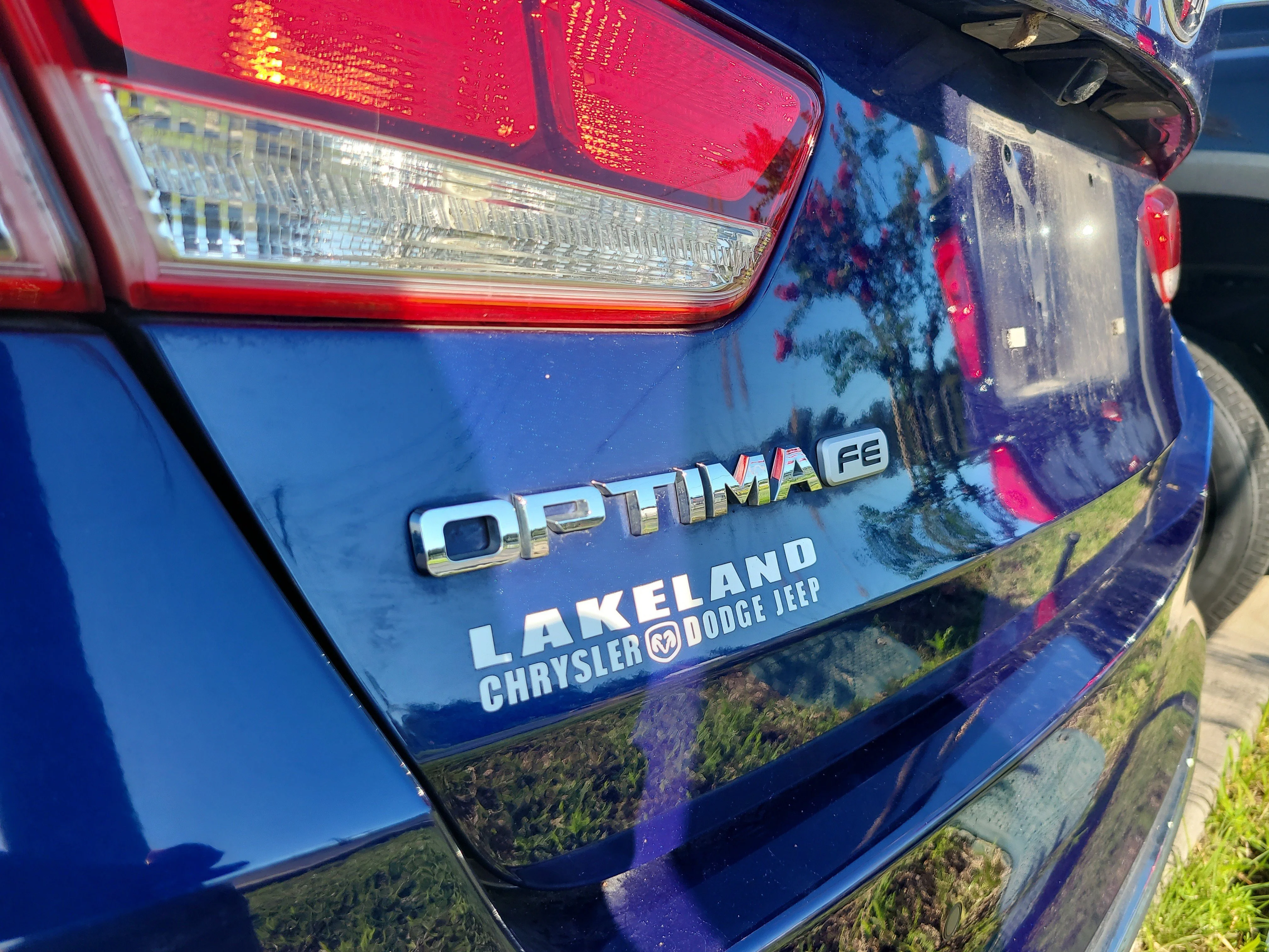 Used 2020 Horizon Blue Kia LX image 7
