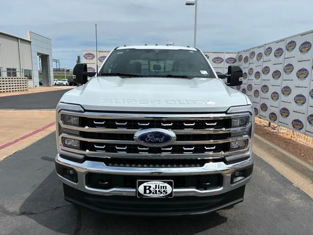 New 2026 Oxford White Ford Lariat image 3