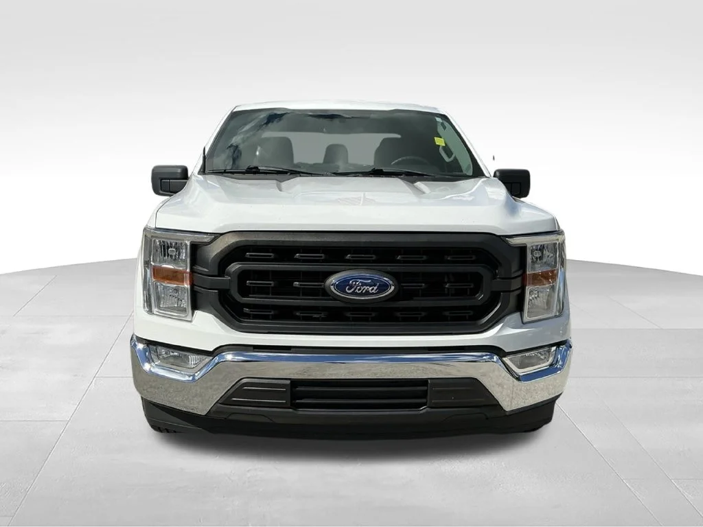 Used 2022 White Ford XL image 12