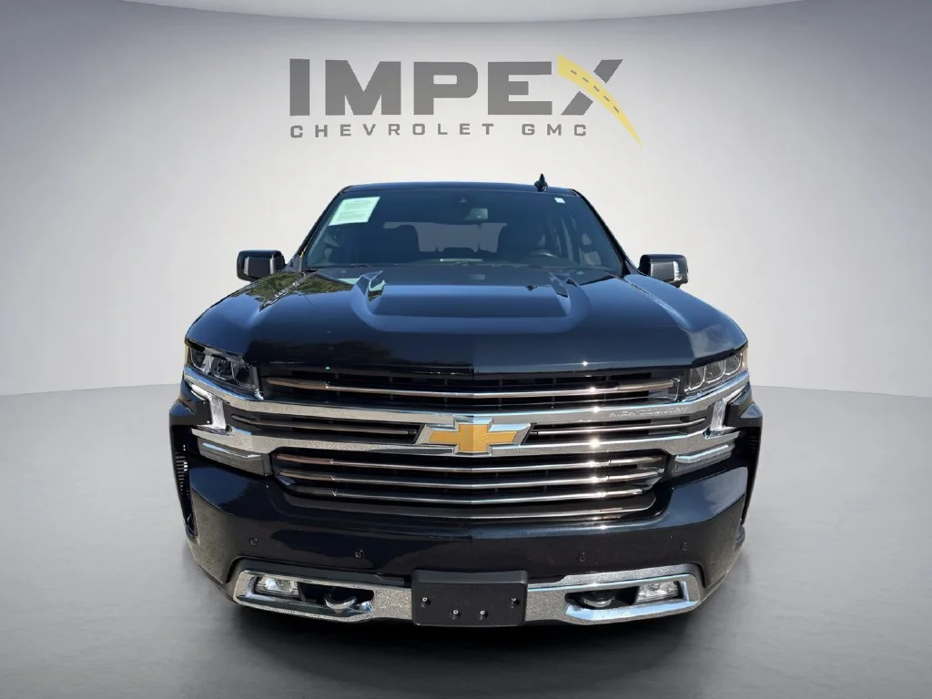 Used 2022 Black Chevrolet High Country image 8