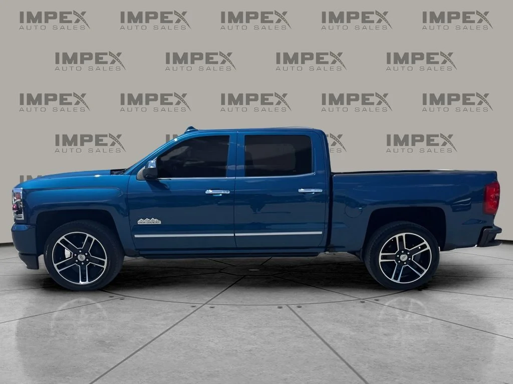Used 2018 Blue Chevrolet High Country image 2