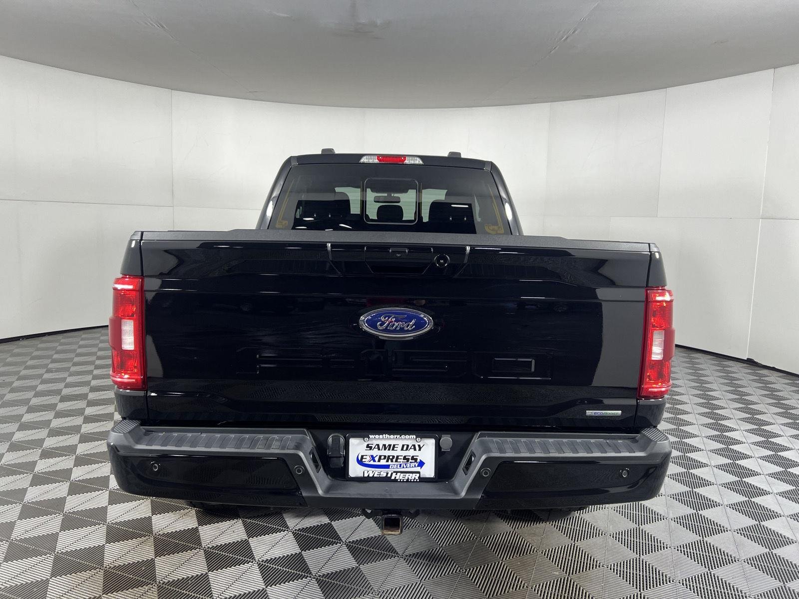 Used 2023 Agate Black Ford XLT image 7