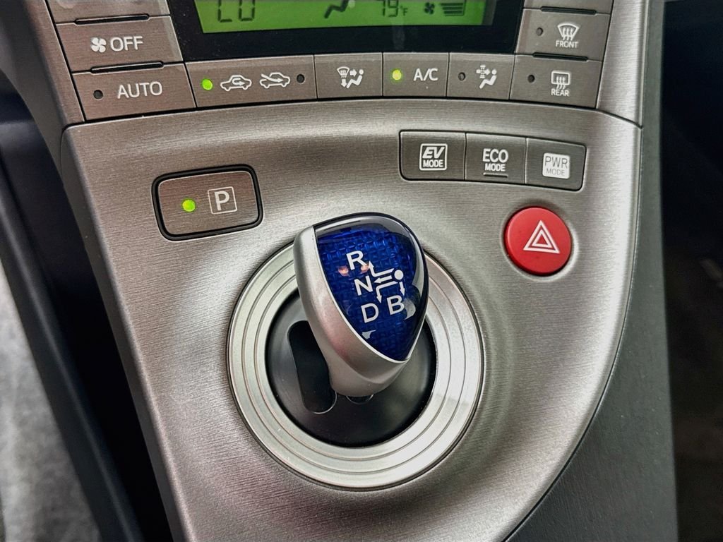 Used 2012 Sea Glass Pearl Toyota Two image 15