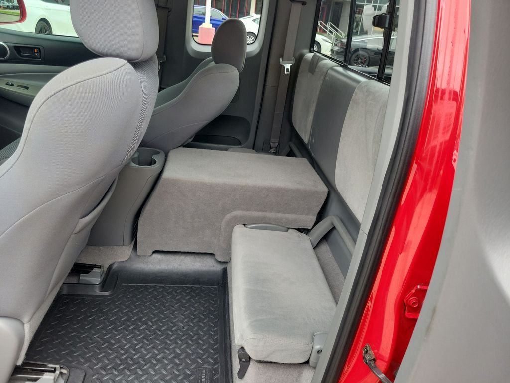 Used 2007  Toyota X-Runner image 33