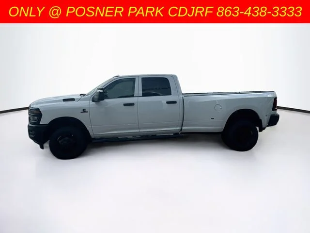 New 2026 Bright White Clear-Coat Exterior Paint RAM TRADESMAN image 8