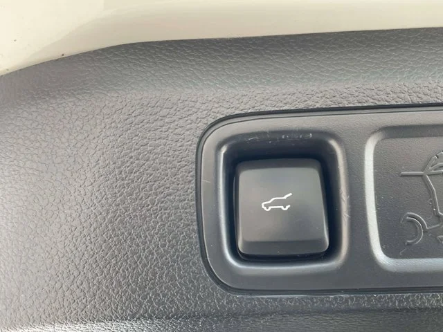 Certified Used 2022 Star White Ford Limited image 56