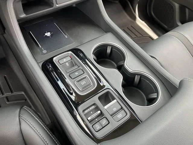 2024 Honda Pilot Touring - Photo 16