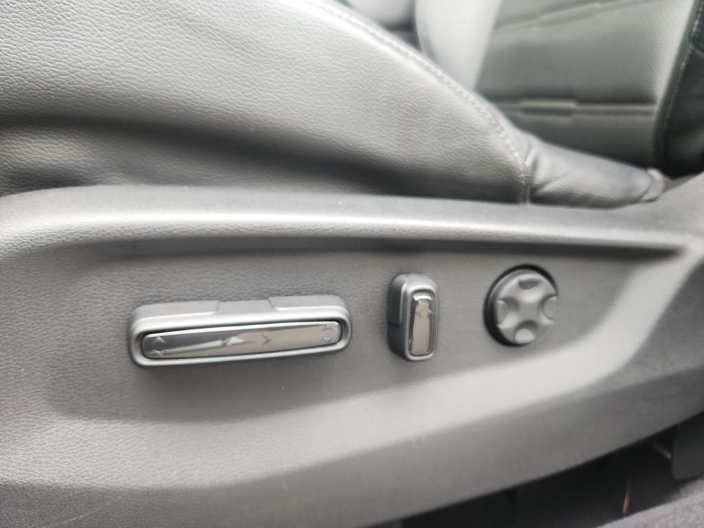 Used 2019  Honda Touring image 27