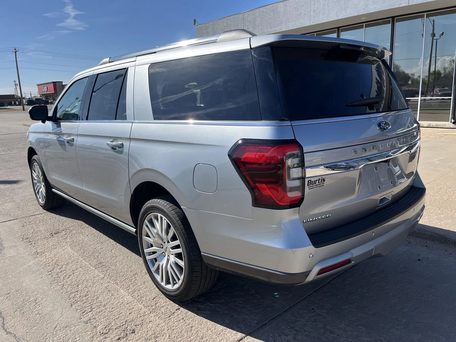 Used 2024 Iconic Silver Metallic Ford Limited image 6