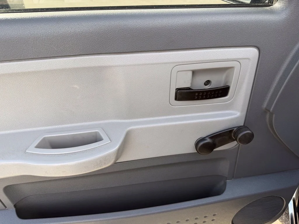 Used 2005 Blue Dodge ST image 10