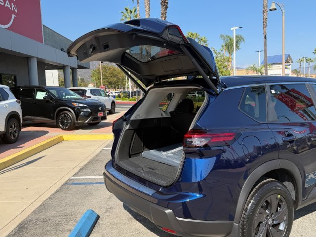 New 2026 Deep Ocean Blue Pearl Nissan SV image 8
