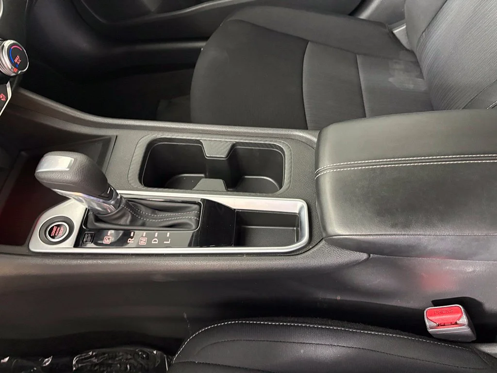 Used 2022 White Nissan SV image 25