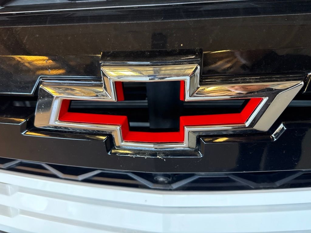 Used 2024 White Chevrolet ZR2 image 13