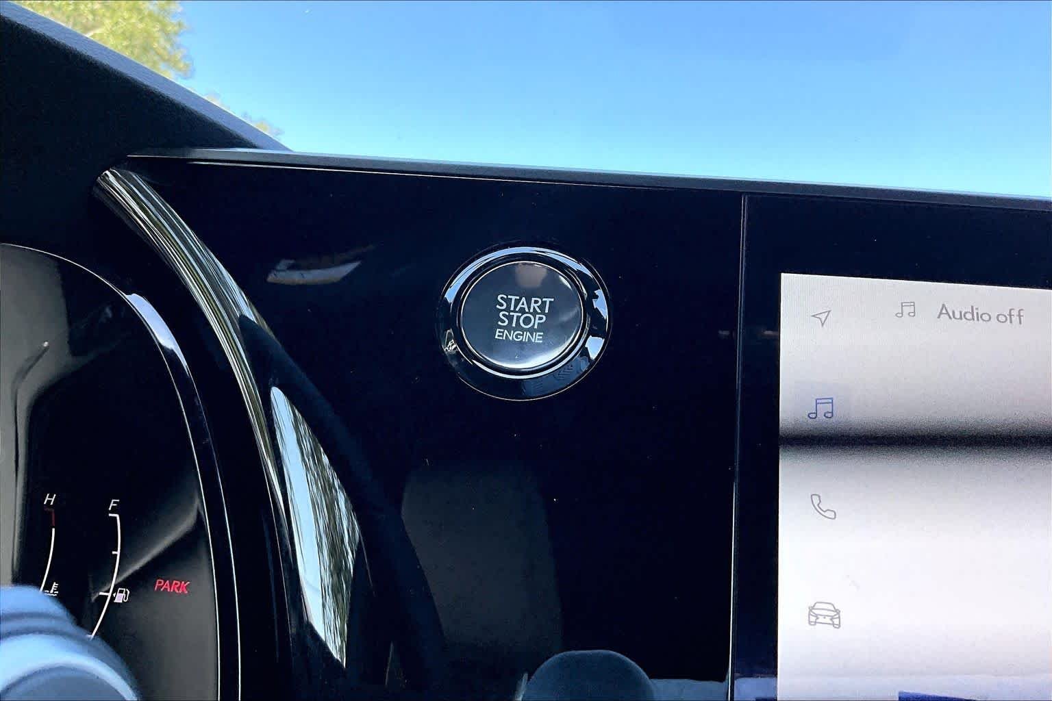 Used 2023 Iridium Lexus Premium image 33