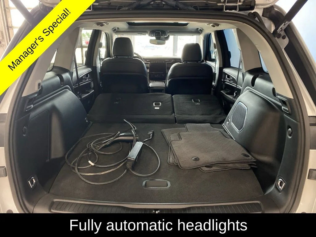 Used 2024 Silver Jeep 4xe image 22