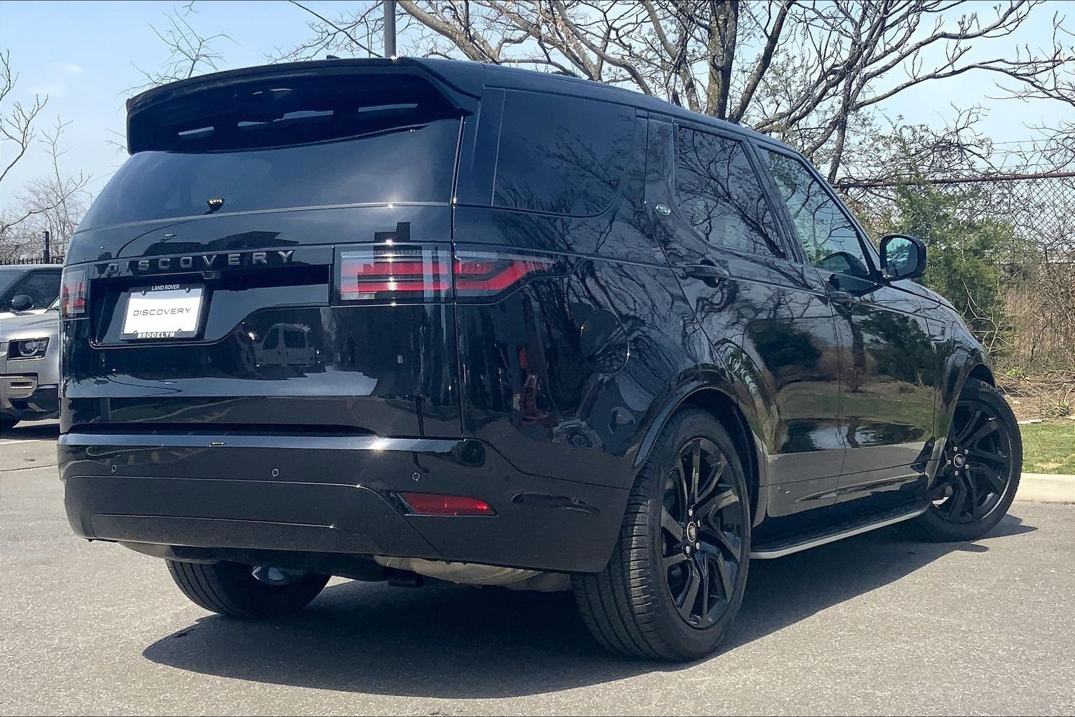 Certified Used 2025 Santorini Black Metallic Land Rover Dynamic SE image 12
