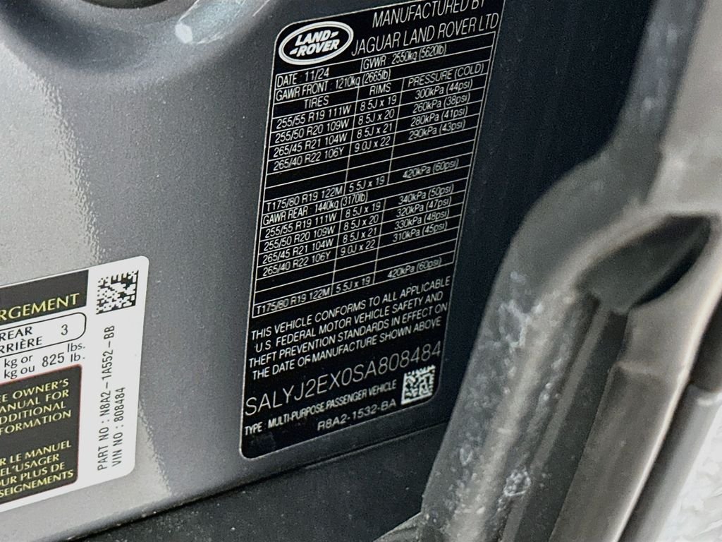 Used 2025  Land Rover S image 35