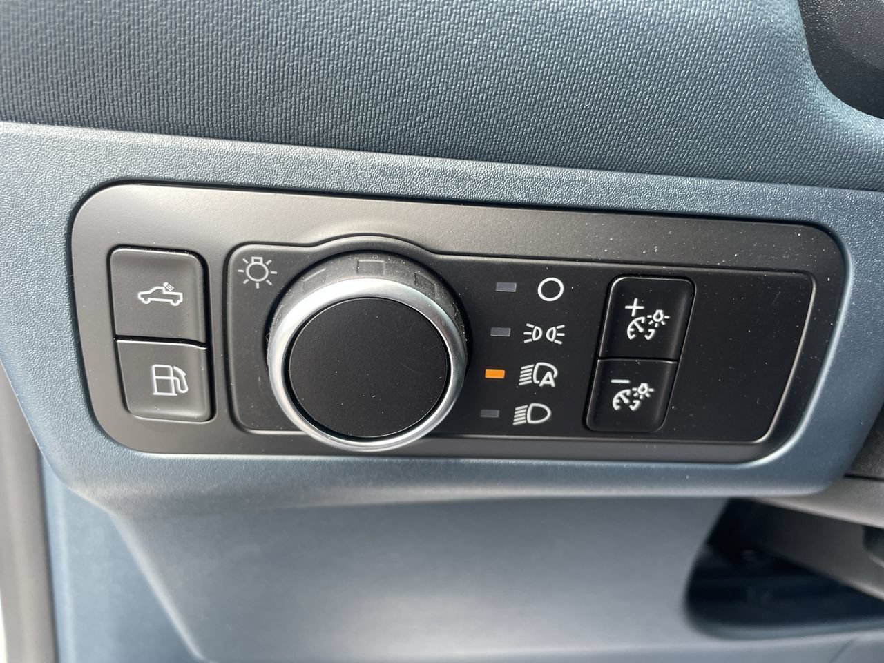 New 2026 Oxford White Ford XLT image 24