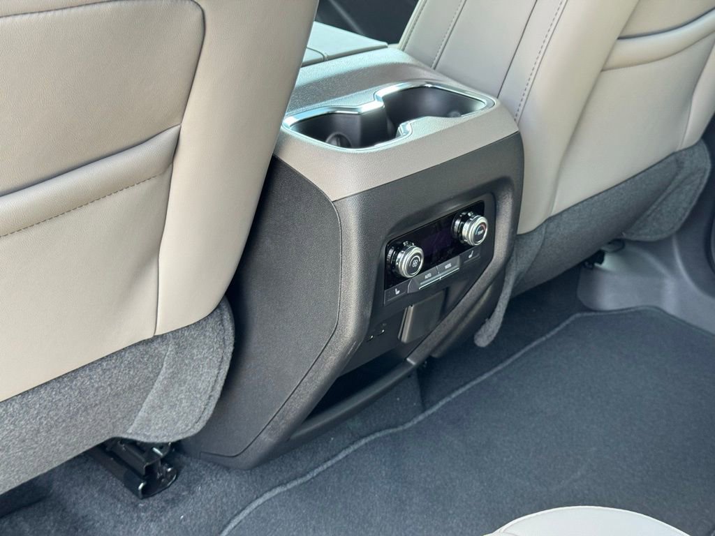 2026 GMC Acadia Elevation - Photo 24