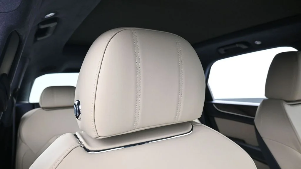 New 2026  Bentley V8 image 18