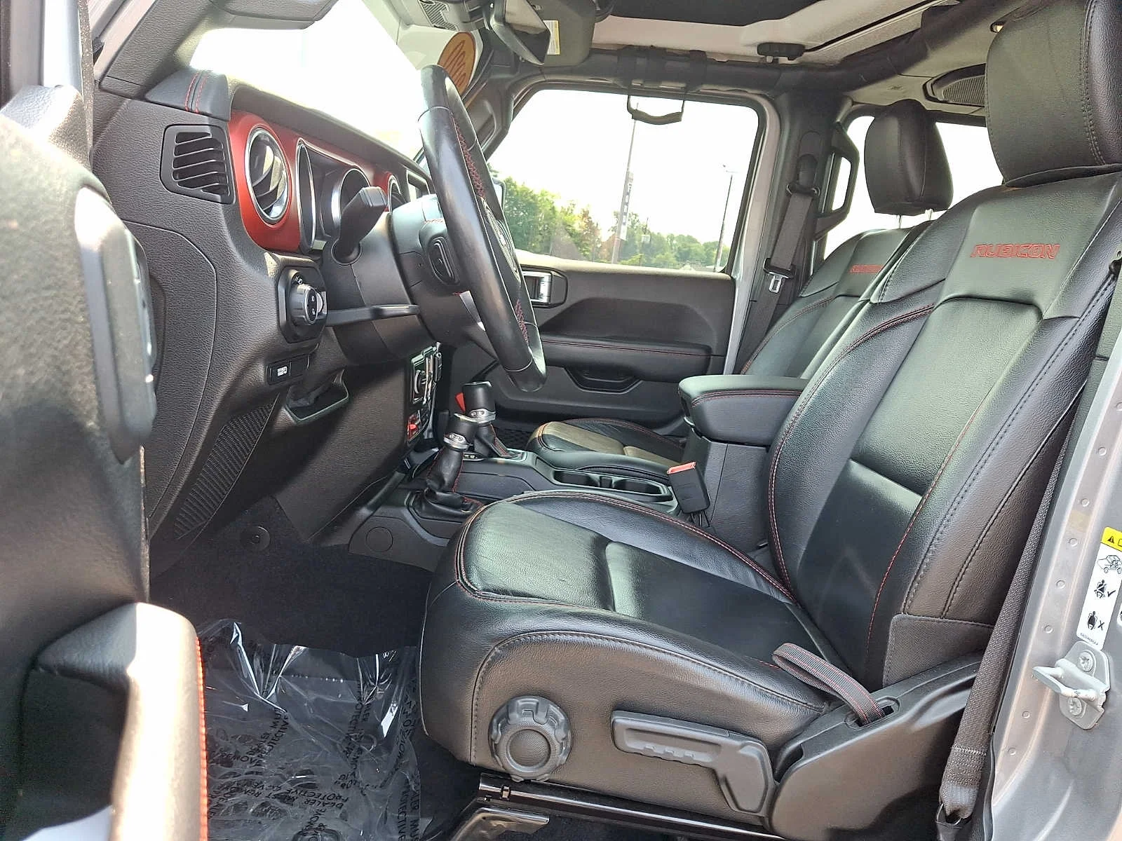 Used 2020 Billet Silver Clearcoat Metallic Jeep Rubicon image 24
