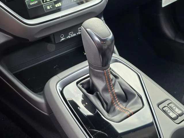 New 2026 CRYSTAL WHITE PEARL Subaru Limited Hybrid image 33