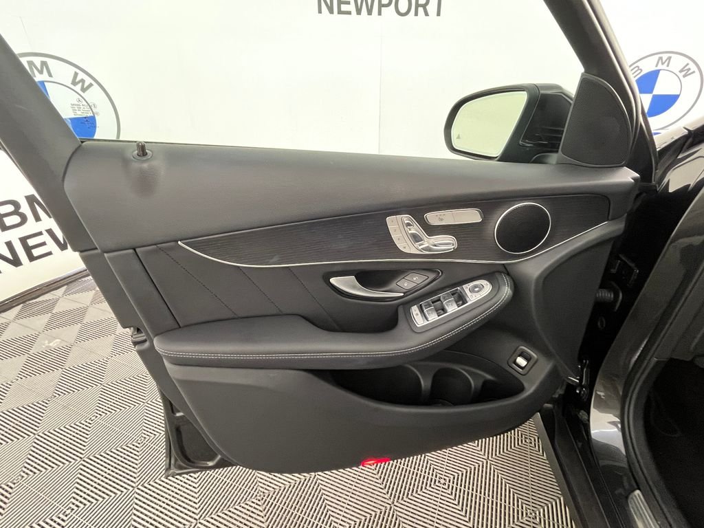 Used 2022 Gray Mercedes-Benz GLC 300 image 24