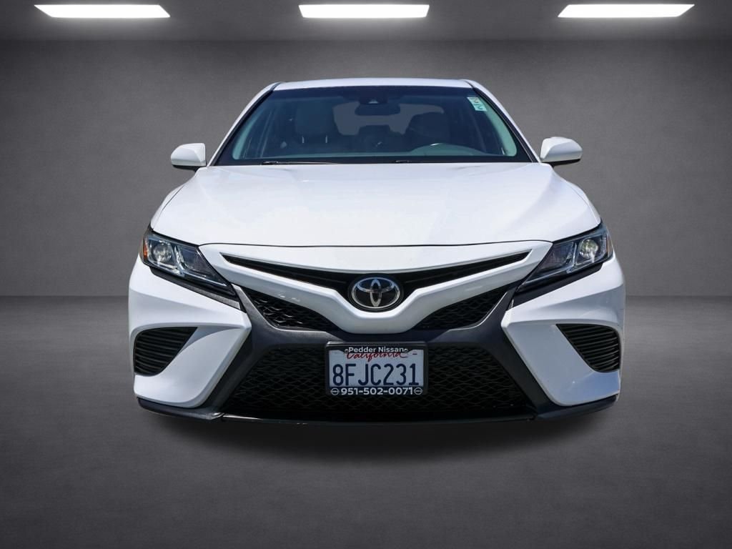 Used 2018 White Toyota SE image 8