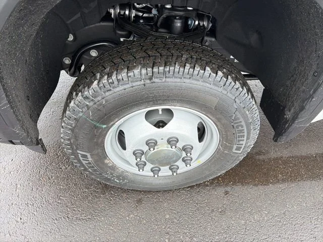 New 2026 Summit White GMC Pro image 22