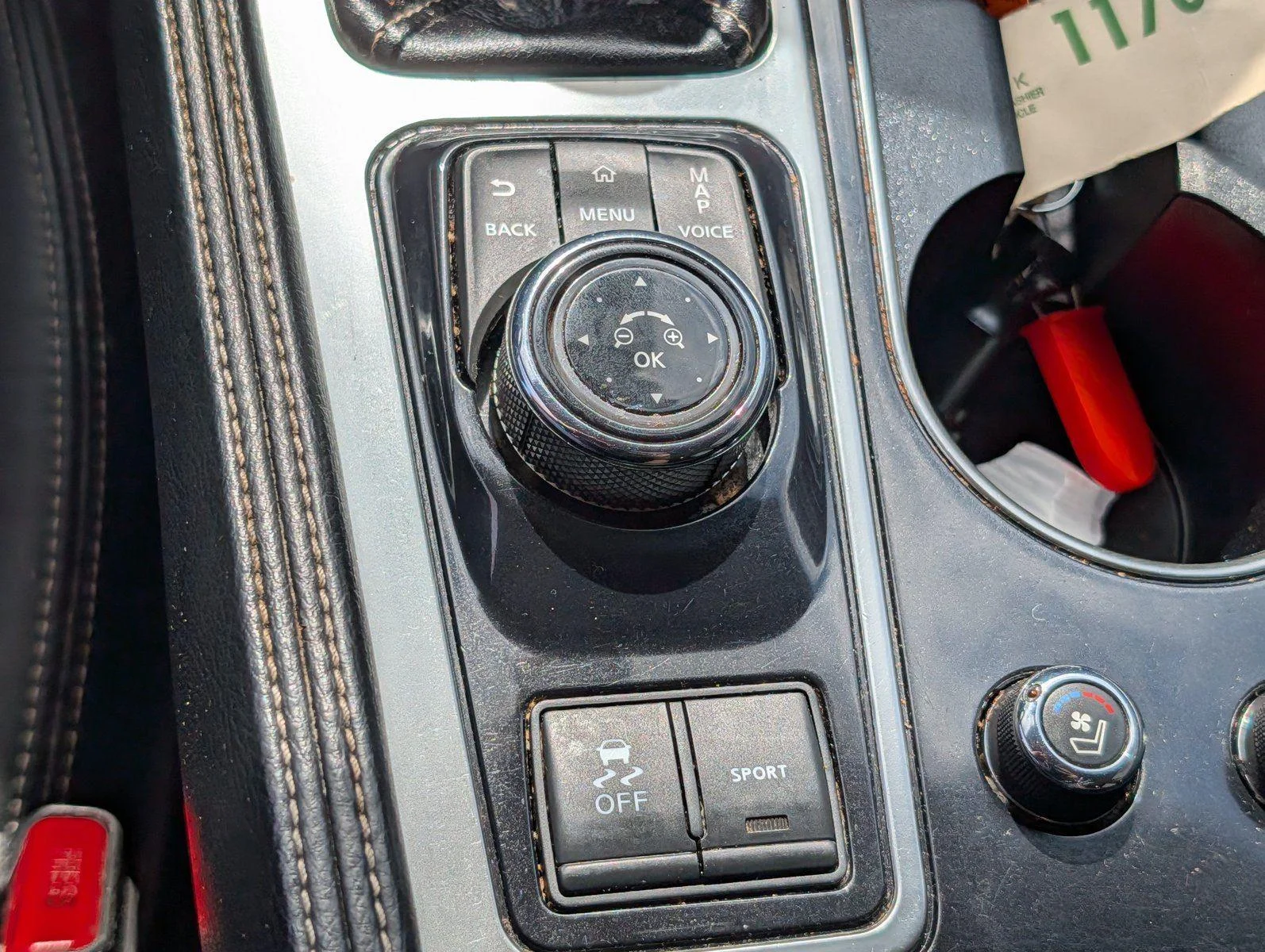 Used 2019 Super Black Nissan Platinum image 20