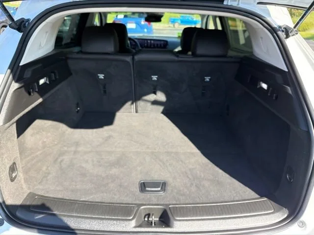 Used 2024 White Frost Tricoat Buick Preferred image 21