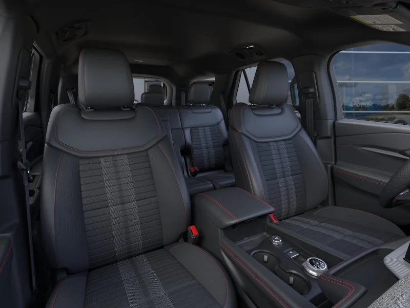 New 2026 Agate Black Metallic Ford ST-Line image 10